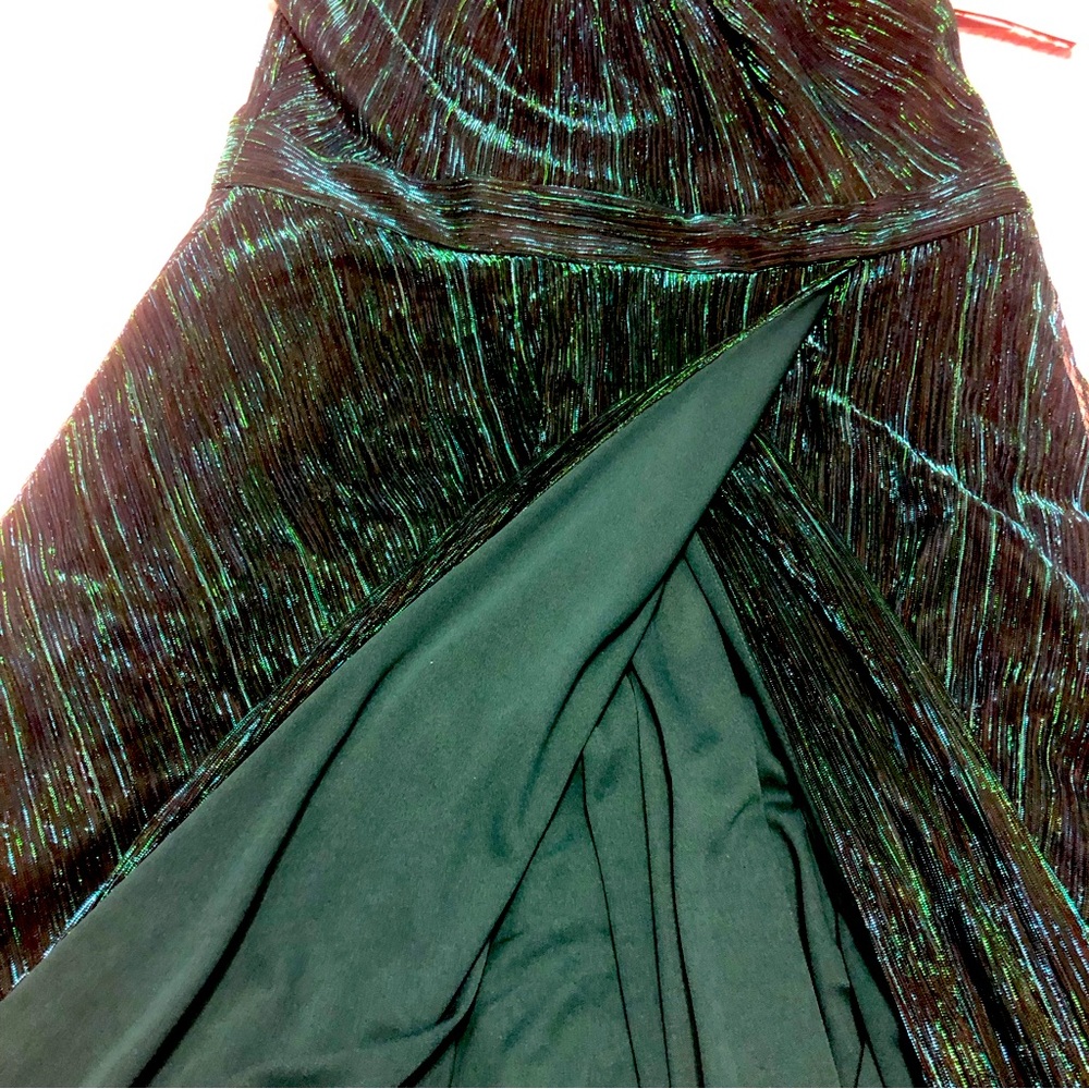NWT Betsy & Adam Metallic Halter Gown 16W - Picture 12 of 13